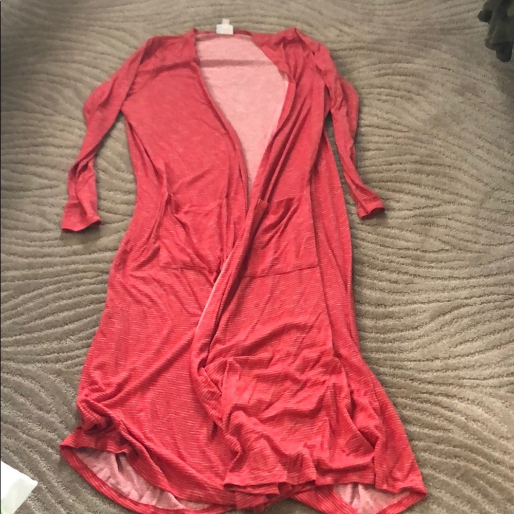 Lularoe Sarah light weight with two pockets